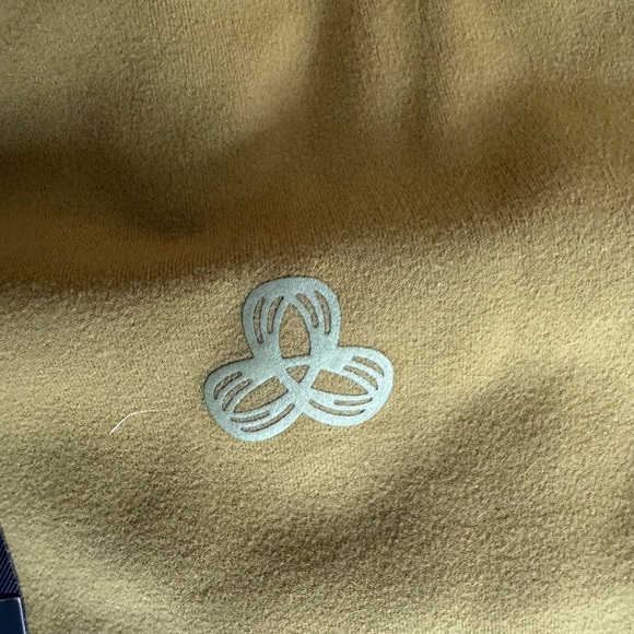 TnaBUTTER Olive Green Women’s High-Waist Bike Shorts brand new with tags - Picture 4 of 8